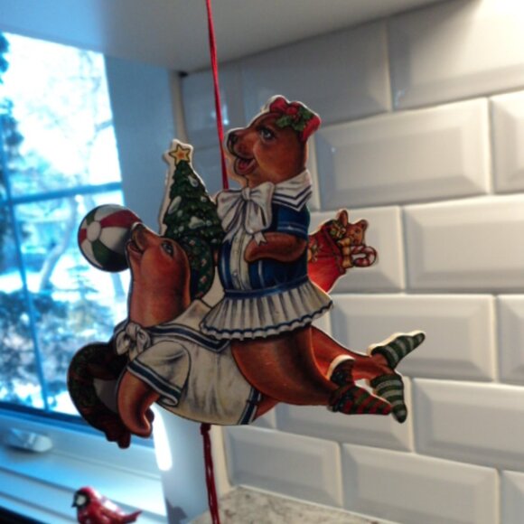 vintage Christmas wooden pull string ornament - Picture 2 of 3